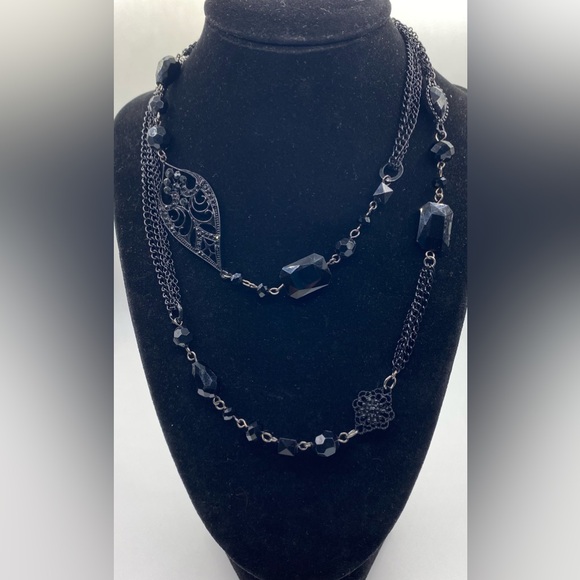 Black Opera Length Necklace Gorgeous - Picture 3 of 4